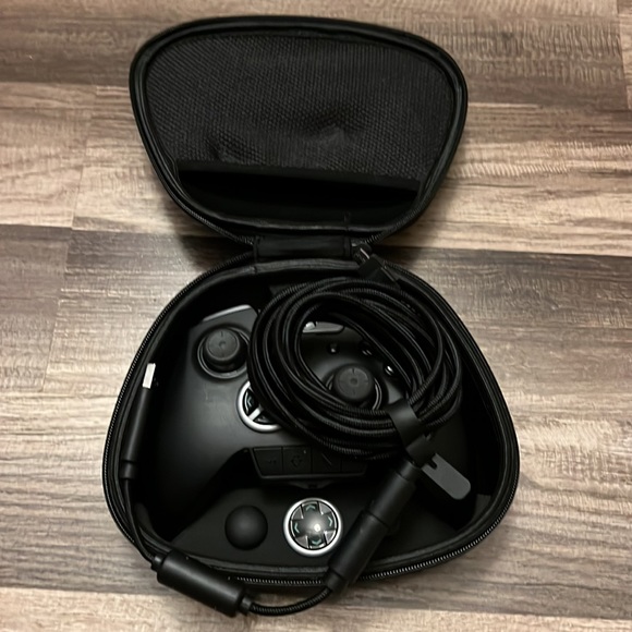 Xbox one wire controller - Picture 4 of 4